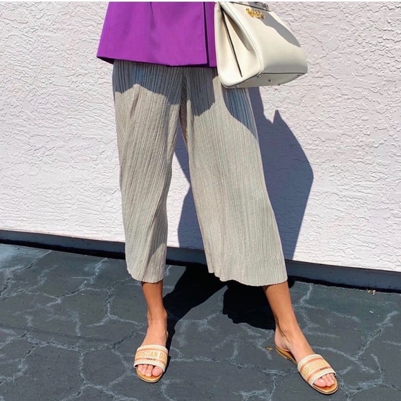 Alice + Olivia Elba metallic plisse pull on cropped wide legged pant size 4 NWT - Picture 13 of 13